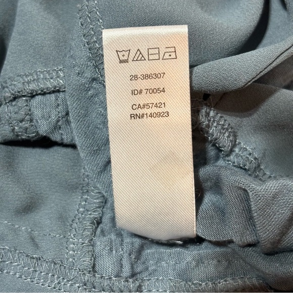 Loft Summer Sleeveless Detailed Top Size L - Picture 11 of 11